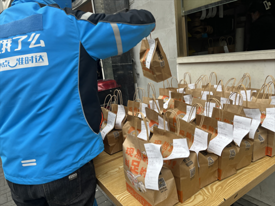 腊八日销超30万单，三米粥铺助力加盟商实现创业梦！