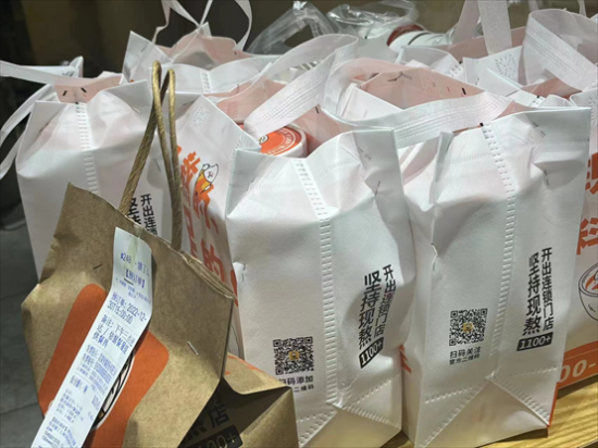 腊八日销超30万单，三米粥铺助力加盟商实现创业梦！
