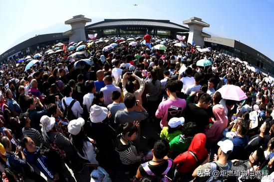 2023做点什么小生意比较好（这几个行业可能会比较火爆）