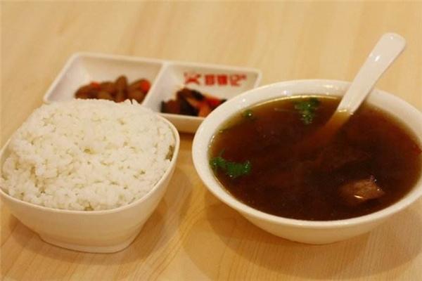 郑锦记原汁牛肉饭加盟费用多少钱