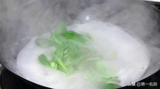 如何做出美味的油泼面？