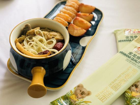 关于鸡汤面的做法所需食材步骤