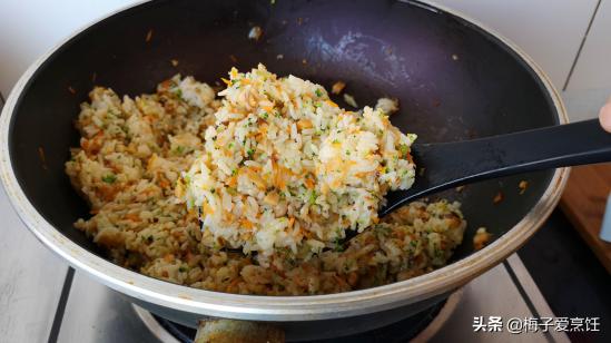 关于紫菜饭团的做法所需食材步骤