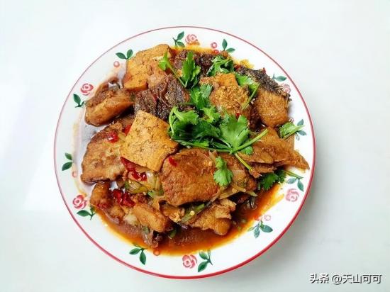 如何做出口感鲜美的清炖鱼？