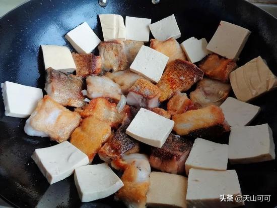 如何做出口感鲜美的清炖鱼？