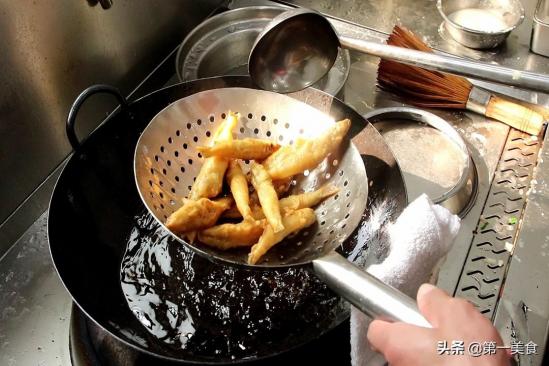 关于炸小鱼的做法所需食材步骤
