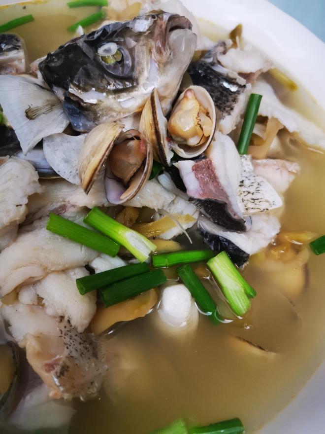 关于清汤鱼的做法所需食材步骤