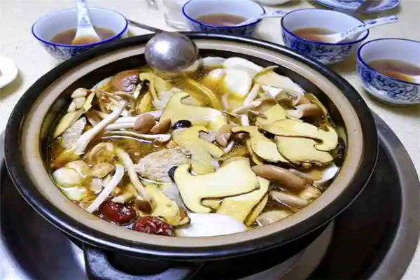 武陵山珍菌菇火锅加盟产品图片