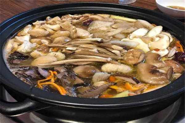 武陵山珍菌菇火锅加盟产品图片