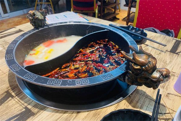 官渝府美蛙鱼头加盟产品图片
