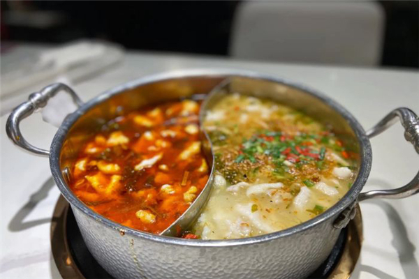 小黑哥酸菜鱼加盟产品图片