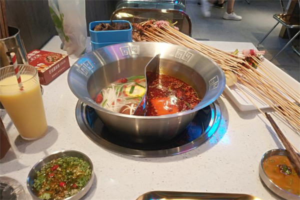 8090串串香加盟产品图片