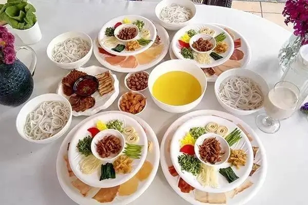 长胜桥云南过桥米线加盟产品图片