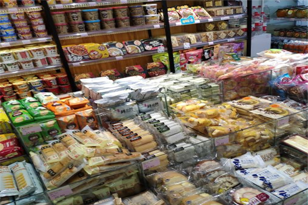 悠悠周末零食店加盟产品图片