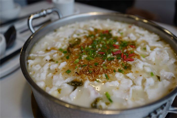 小黑哥酸菜鱼加盟产品图片
