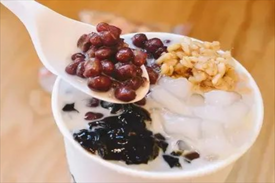 半杯都是料奶茶店加盟