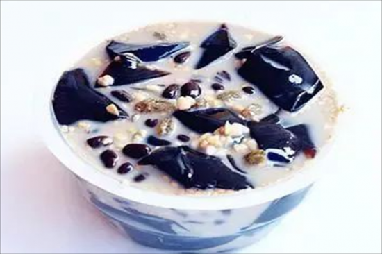 半杯都是料奶茶店加盟