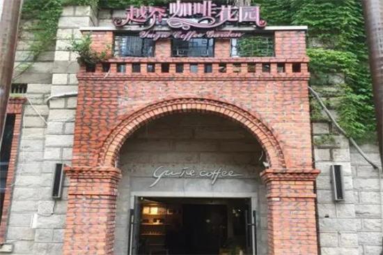 越界餐厅加盟