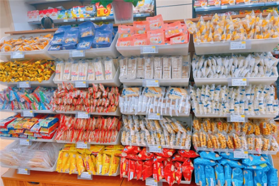 吃货城零食加盟