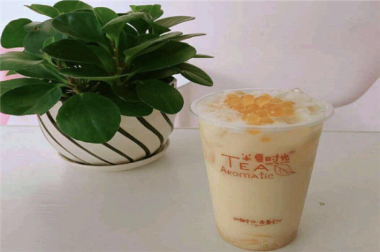 半夏时光奶茶店加盟